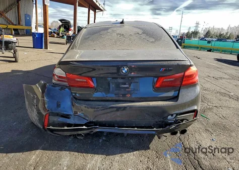 2019 BMW M5 z USA, uszkodzony, nr VIN WBSJF0C50KB448152